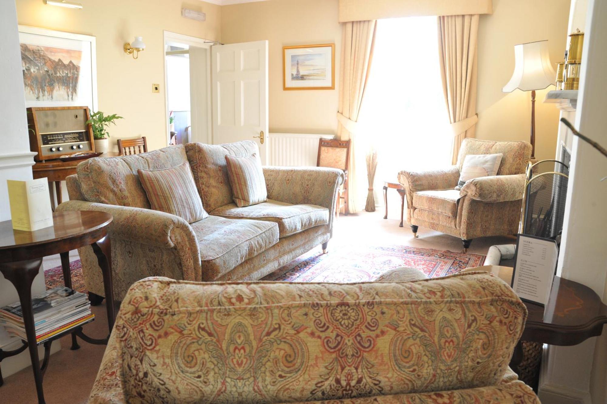 Hotel Tyddyn Llan Restaurant With Corwen